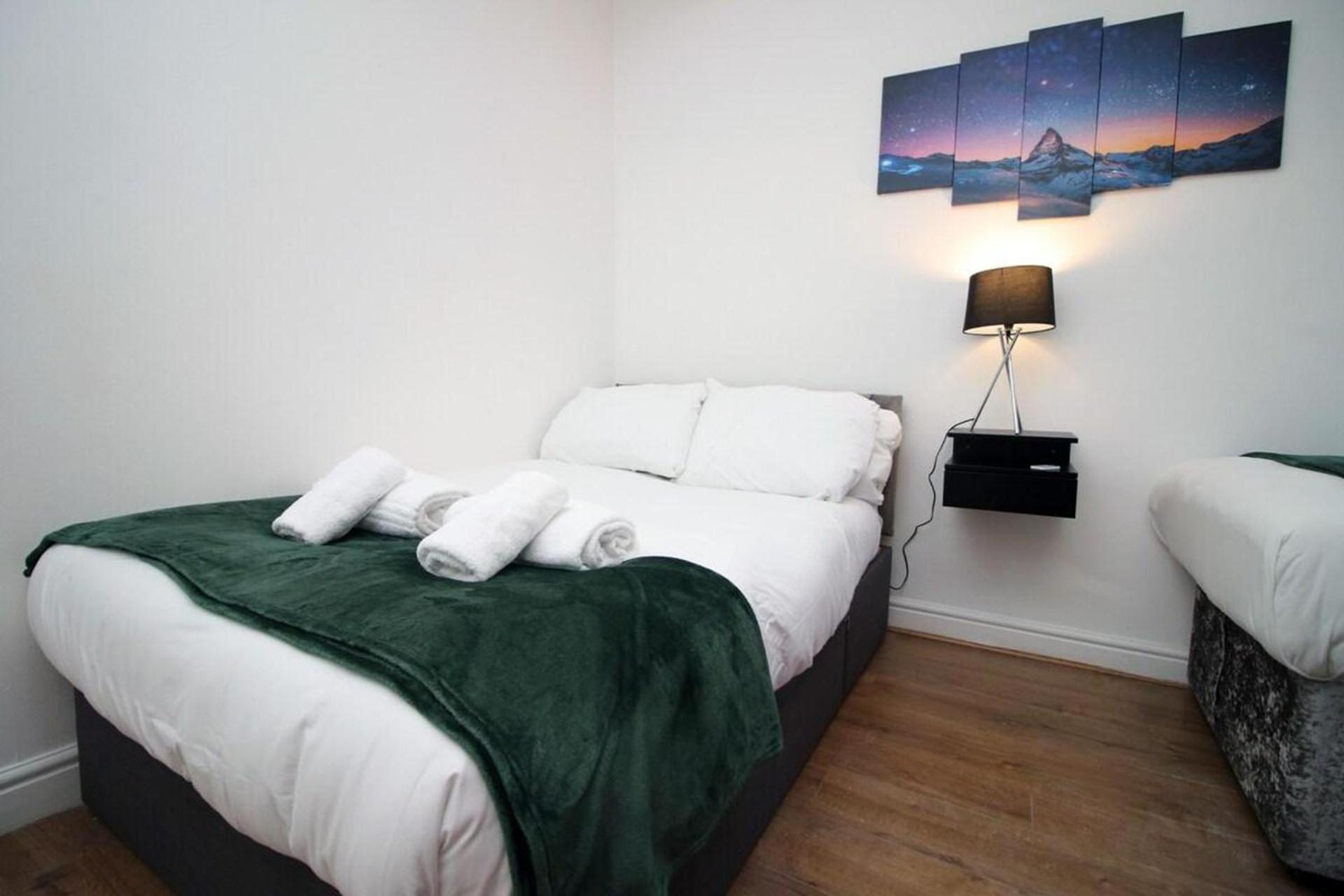 Apartment Spacious 5 Bedroom Flat-swansea Swansea